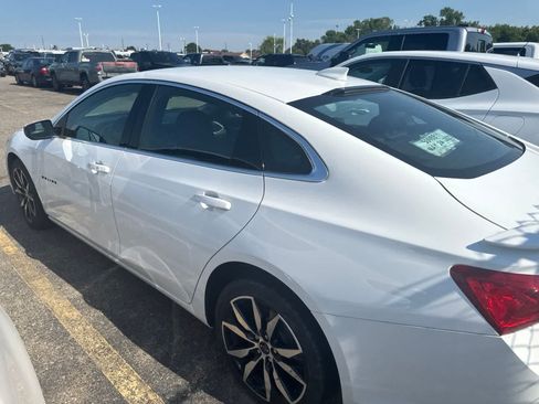 Used 2022 Chevrolet Malibu RS FWD image 18