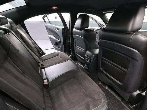 Used 2021 Dodge Charger R/T w/ Plus Group RWD image 45