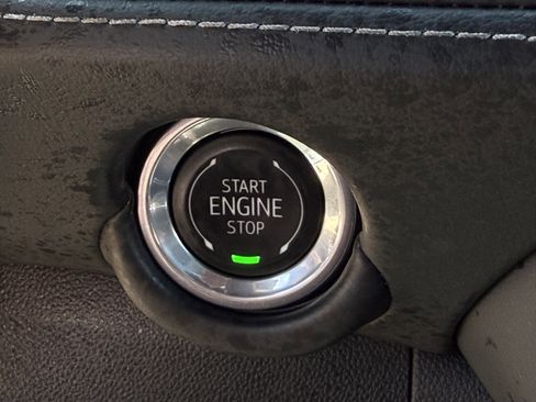 Used 2025 Chevrolet Tahoe LT AWD/4WD image 22