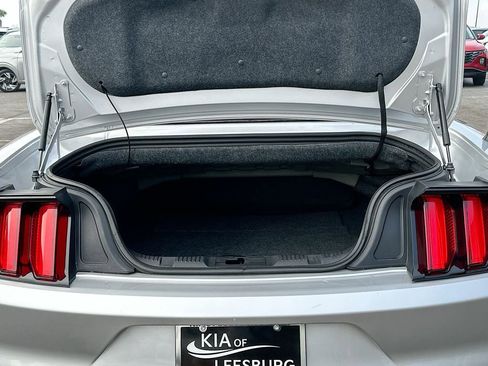 Used 2015 Ford Mustang Premium image 25