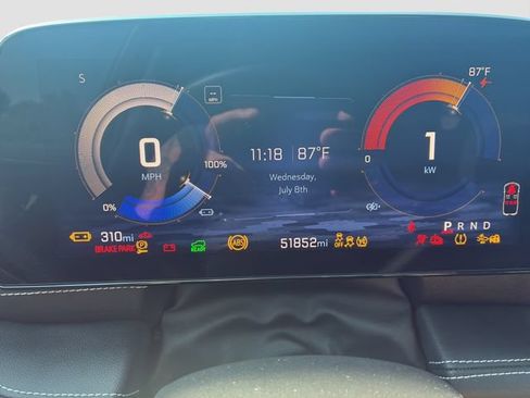 Used 2024 Chevrolet Blazer EV LT AWD/4WD image 19