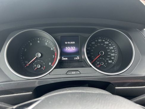 Used 2020 Volkswagen Tiguan SE R-Line image 8