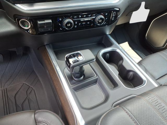 Used 2024 Chevrolet Silverado 1500 High Country w/ High Country Premium Package AWD/4WD image 23