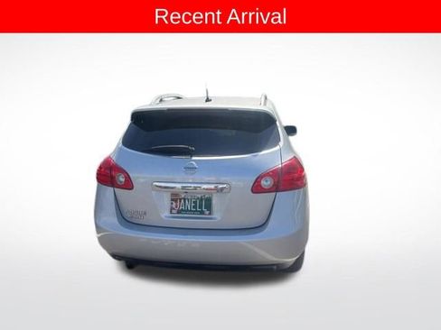 Used 2015 Nissan Rogue S w/ Convenience Package FWD image 4