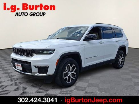 Used 2023 Jeep Grand Cherokee L Limited w/ Luxury Tech Group II AWD/4WD image 3
