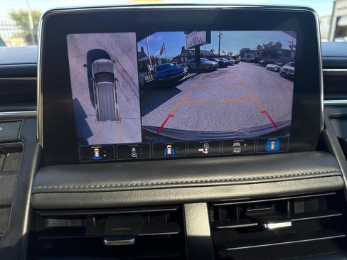 Used 2021 Chevrolet Tahoe LT w/ Luxury Package image 11