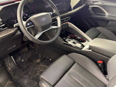 Used 2025 Audi Q5 Premium Plus w/ Premium Plus AWD/4WD image 9