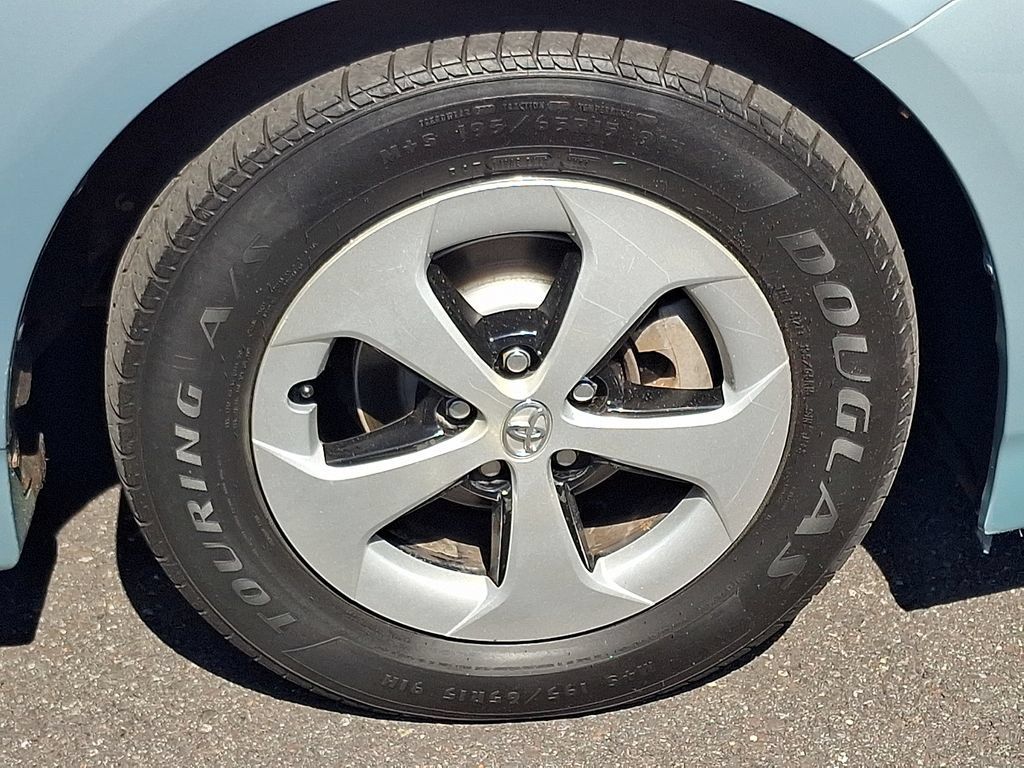 Used 2013 Toyota Prius Two FWD image 10