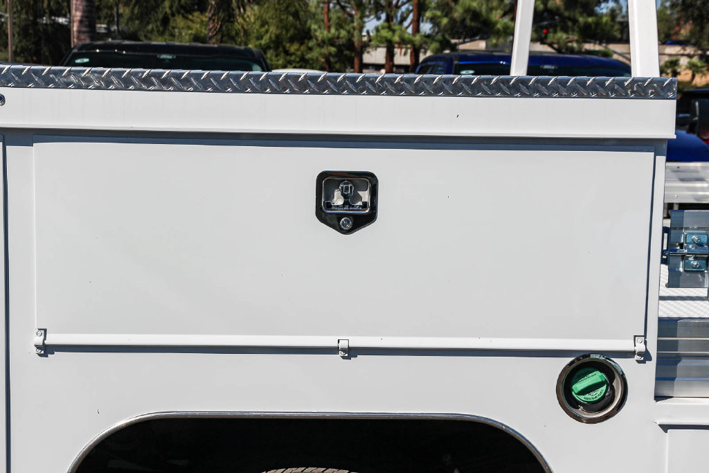 New 2025 Ford F550 4x4 SuperCab Super Duty image 10