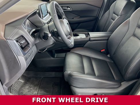 Used 2021 Nissan Rogue SL image 3