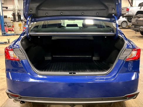 Certified 2025 Toyota Camry SE image 31