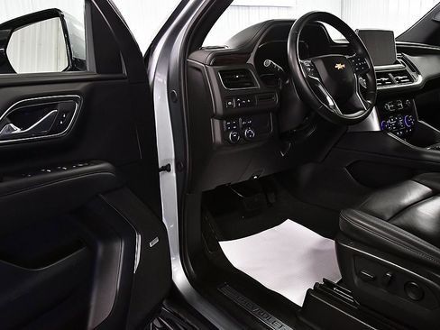 Used 2024 Chevrolet Tahoe LT image 13