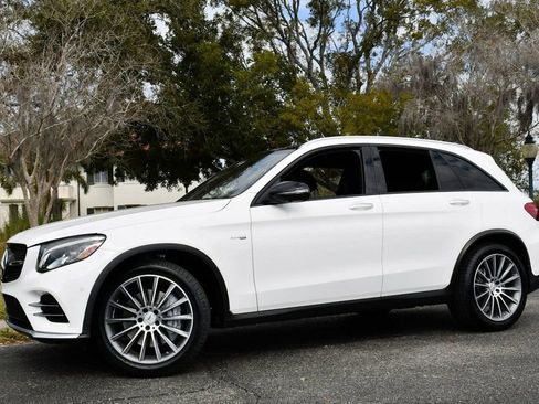 Used 2019 Mercedes-Benz GLC 43 AMG 4MATIC image 25
