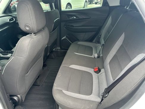 Used 2021 Chevrolet TrailBlazer LS FWD image 36