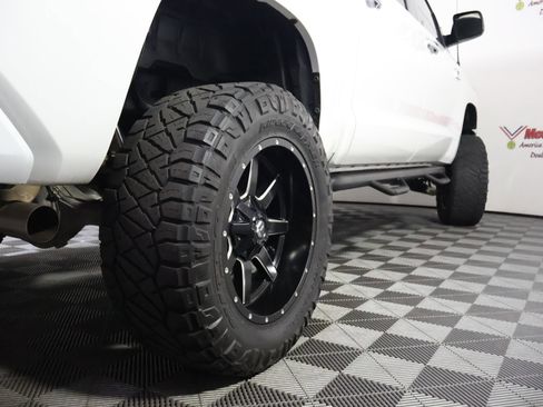 Used 2019 Toyota Tundra Platinum AWD/4WD image 12