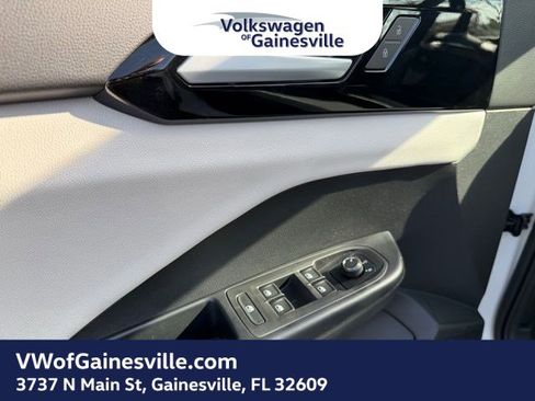 New 2026 Volkswagen Taos S image 13