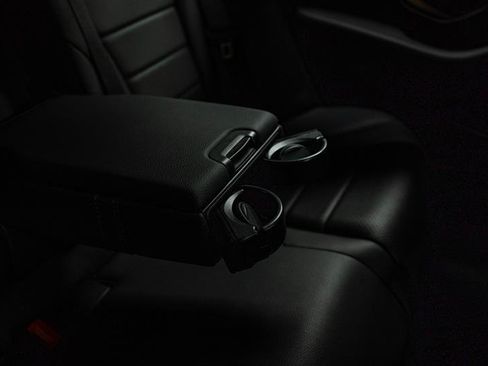 Used 2021 Mercedes-Benz C 300 Sedan w/ Premium Package image 13