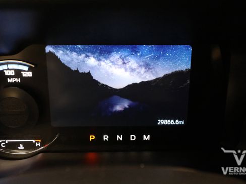 Used 2023 Ford Bronco Badlands image 9