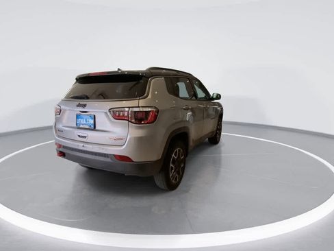 Used 2019 Jeep Compass Trailhawk AWD/4WD image 8