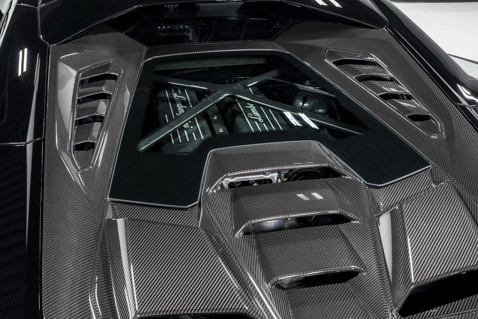 Used 2023 Lamborghini Huracan Tecnica RWD image 57