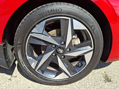 Used 2023 Hyundai Elantra SEL w/ Convenience Package image 10