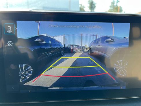 Used 2025 Hyundai Santa Fe SEL image 25