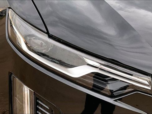 Certified 2024 Cadillac XT6 Premium Luxury w/ Technology Package AWD/4WD image 30