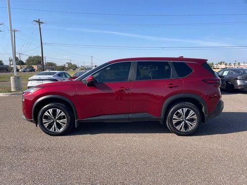 Certified 2023 Nissan Rogue SV FWD image 4