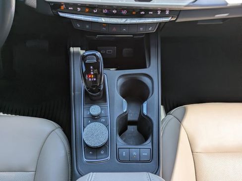 Used 2024 Cadillac XT4 Premium Luxury FWD image 19