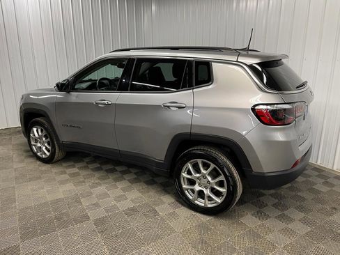Used 2022 Jeep Compass Latitude image 6