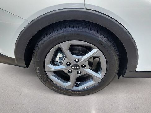 Used 2025 Kia K4 FWD image 7