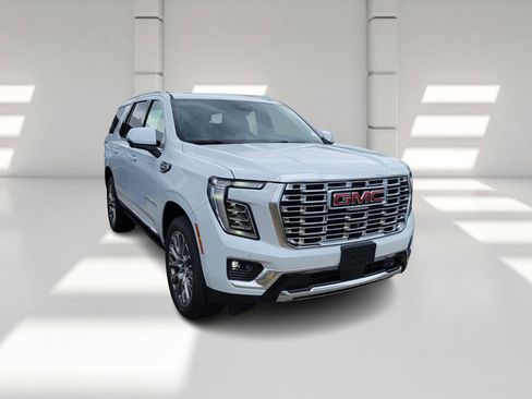 New 2026 GMC Yukon Denali w/ Denali Reserve Package image 3