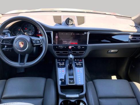 Used 2022 Porsche Macan AWD/4WD image 11