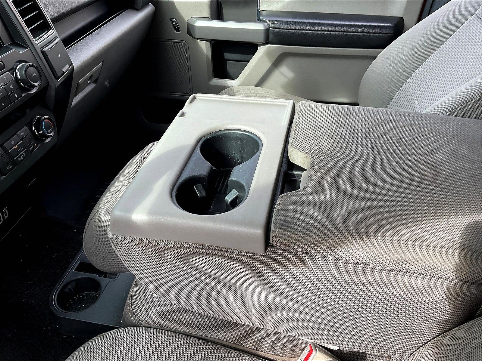 Used 2019 Ford F150 XLT w/ Equipment Group 302A Luxury AWD/4WD image 19
