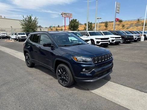 New 2026 Jeep Compass Latitude AWD/4WD image 7