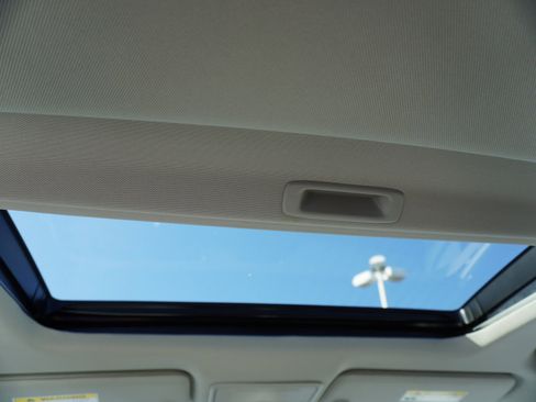 Used 2025 Honda Accord SE image 12