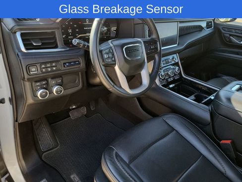 Used 2023 GMC Yukon XL Denali AWD/4WD image 11