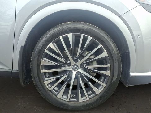 Used 2024 Lexus RX 350 Premium Plus w/ Convenience Package image 9