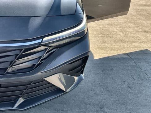 Used 2025 Hyundai Elantra Sport image 24