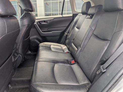 Used 2021 Toyota RAV4 XLE FWD image 29