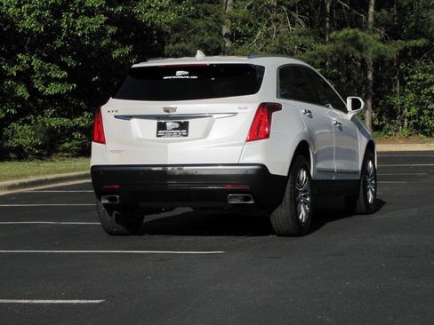 Used 2017 Cadillac XT5 Luxury image 9