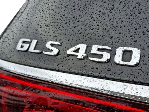 Used 2023 Mercedes-Benz GLS 450 4MATIC image 33