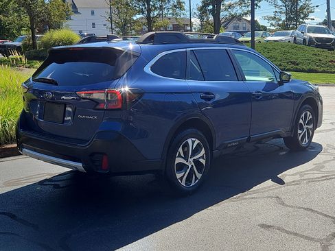 Used 2020 Subaru Outback Limited AWD/4WD image 2