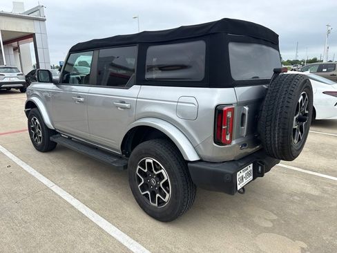 Used 2023 Ford Bronco Outer Banks AWD/4WD image 4