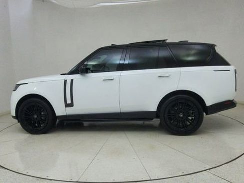 Used 2025 Land Rover Range Rover SE image 67