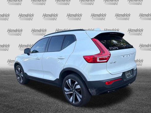Used 2024 Volvo XC40 B5 Plus w/ Protection Package Premier AWD/4WD image 11
