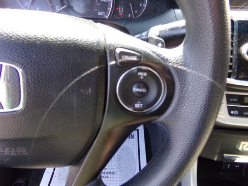 Used 2013 Honda Accord EX image 17