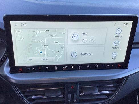 New 2025 Ford Escape SE image 15