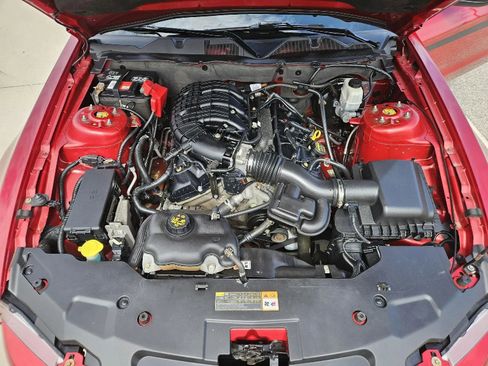 Used 2012 Ford Mustang Premium image 11