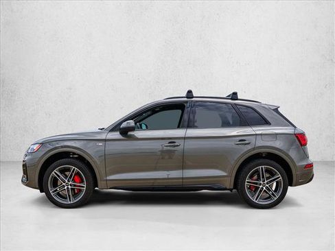 Used 2025 Audi Q5 e Premium Plus AWD/4WD image 8
